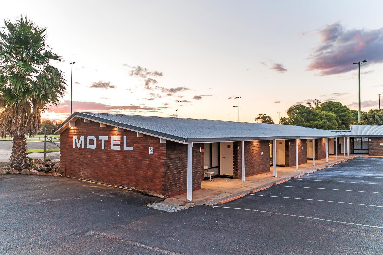 Parkview Motor Inn Parkes Esterno foto