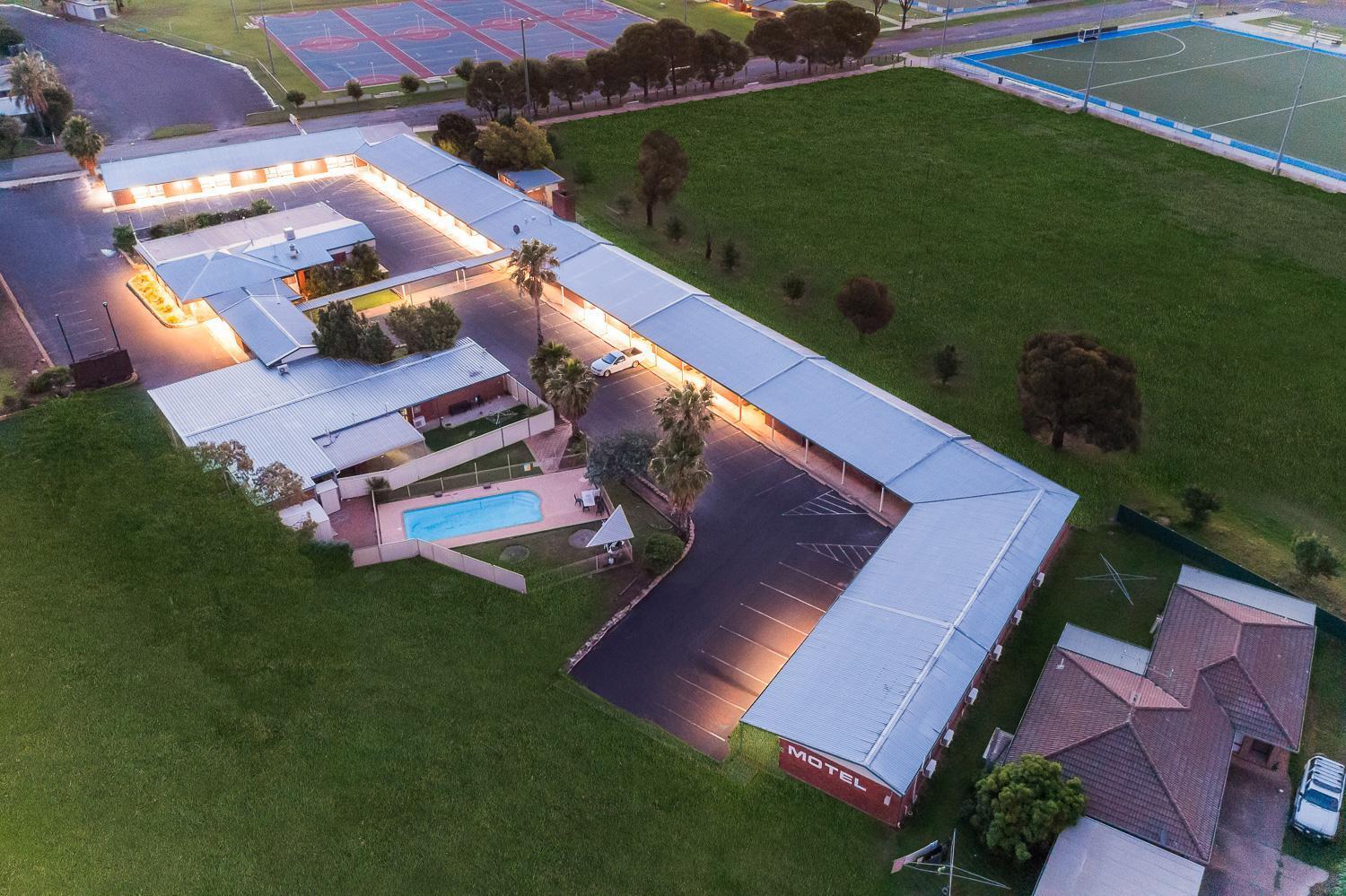 Parkview Motor Inn Parkes Esterno foto